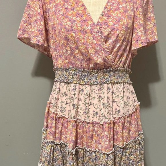 Pink Flowery Mid Dress - Picture 2 of 3